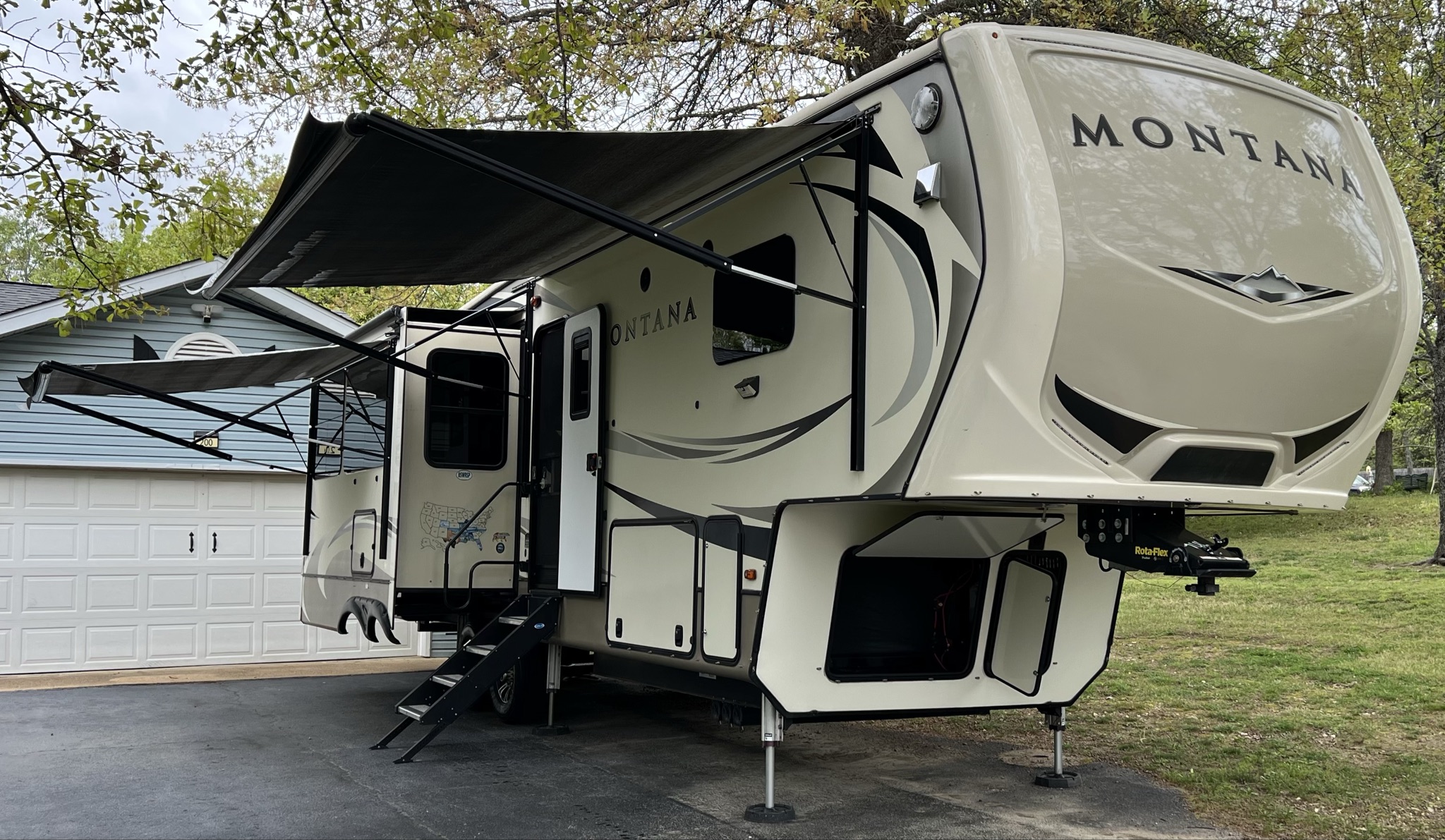 2018 Keystone Montana - Excellent